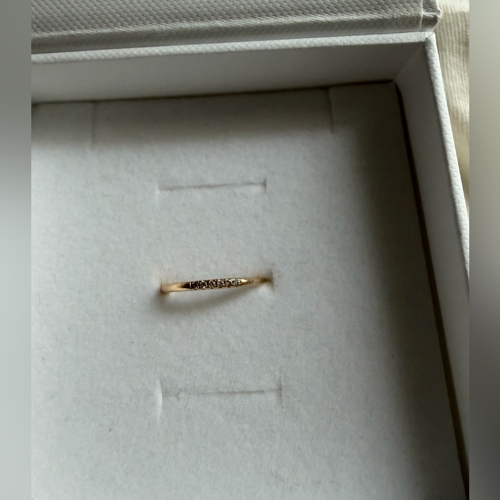 Diamonds Line Ring - 14K Yellow Gold size 6